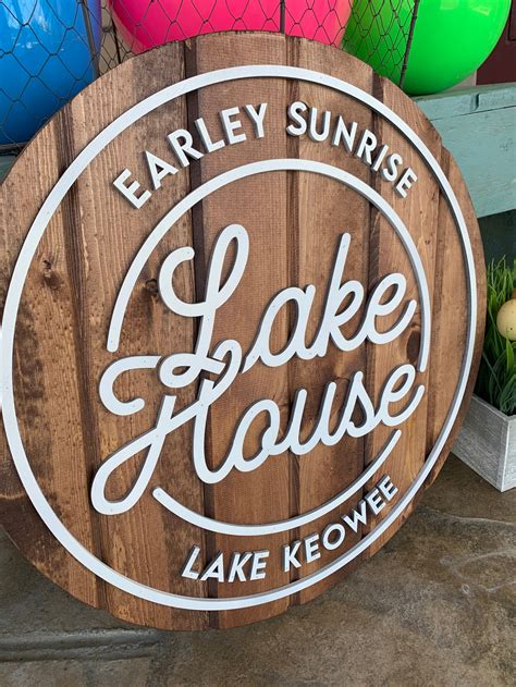 Round Lake House Sign 